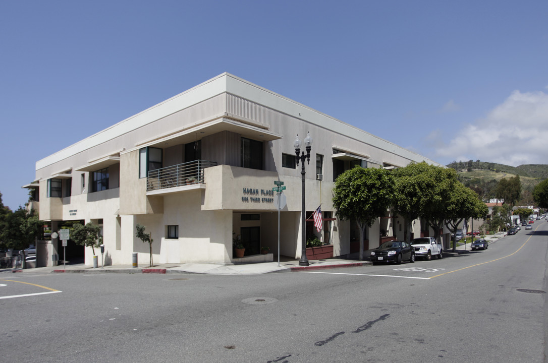 Hagan Place in Laguna Beach, CA - Building Photo