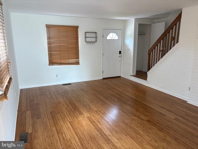 property at 220 Harding Ave