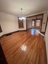 1111 N Spaulding Ave, Unit #1 in Chicago, IL - Building Photo - Building Photo