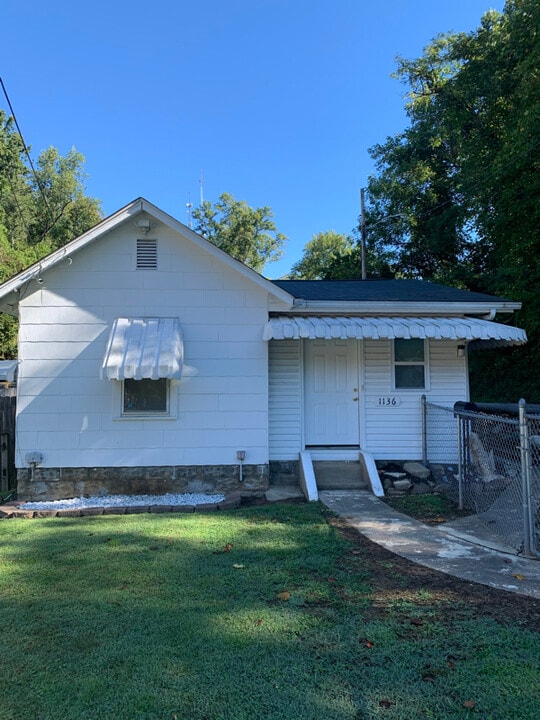 1136 28th St in Huntington, WV - Building Photo