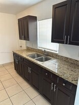 210 NW 18th St in Pompano Beach, FL - Building Photo