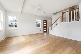 304 East Dr in Georgetown, TX - Building Photo - Building Photo