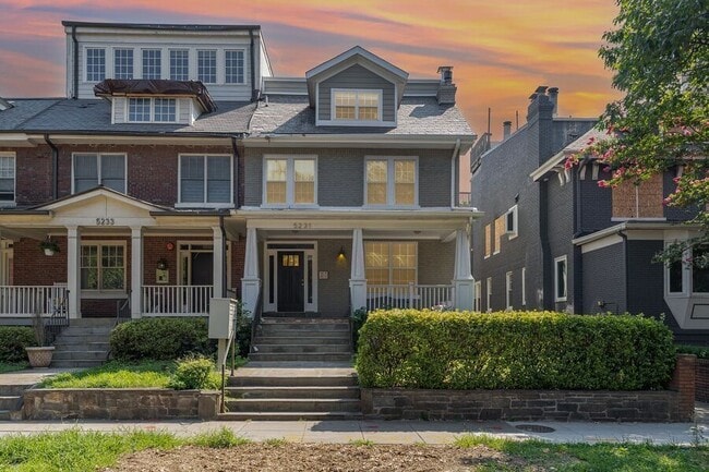 5231 Connecticut Ave NW in Washington, DC - Building Photo - Building Photo