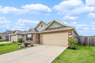 723 Larkspur Shadow Dr in Magnolia, TX - Building Photo - Building Photo