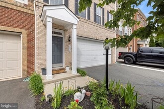 1774 Moultrie Terrace NE in Leesburg, VA - Building Photo - Building Photo