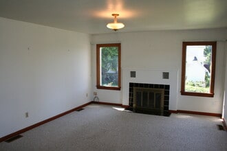 1509 7th St in Anacortes, WA - Building Photo - Building Photo