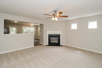 551 Arrowhead Dr in Dallas, GA - Building Photo - Building Photo