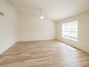 1408 Sutherland Ave, Unit rent per bedroom in Kalamazoo, MI - Foto de edificio - Building Photo