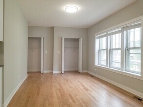 3525 N Broadway, Unit 1W in Chicago, IL - Building Photo - Building Photo