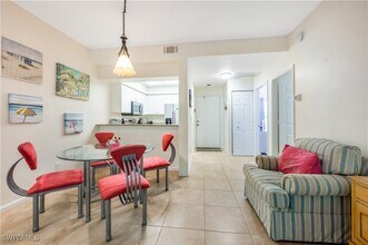 3321 Olympic Dr in Naples, FL - Building Photo - Building Photo