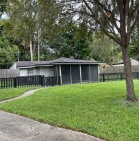 215 Adelaide Blvd in Altamonte Springs, FL - Building Photo
