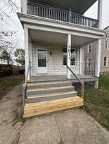 4611 McNeil Ave, Unit #1 Apartments