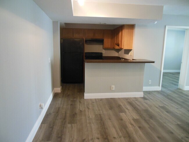 706 Executive Center Dr in West Palm Beach, FL - Building Photo - Building Photo