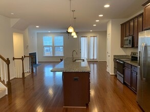 116 Sequoia Dr in Winchester, VA - Building Photo - Building Photo