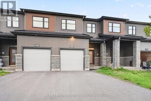 116 Maynooth Ct in Ottawa, ON - Building Photo