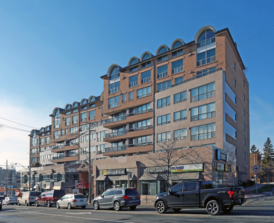 1818-1820 Bayview Ave in Toronto, ON - Building Photo