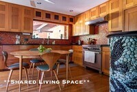 226 E Ave Q10 photo'