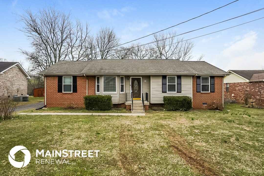 141 Rockwood Terrace in Gallatin, TN - Building Photo