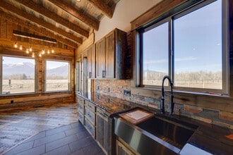 5289 Gabriels Wy in Stevensville, MT - Building Photo - Building Photo