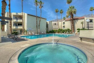 1550 S Camino Real in Palm Springs, CA - Building Photo - Building Photo