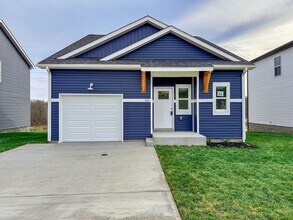 443 Mattingly Dr in Clarksville, TN - Building Photo - Building Photo