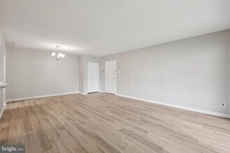 10106 Campus Way S in Upper Marlboro, MD - Building Photo - Building Photo