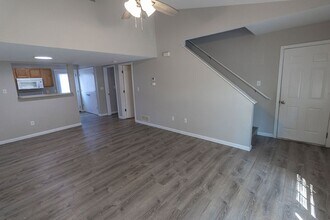 5309-5311-5311 Currituck Ln in Columbia, MO - Building Photo - Building Photo