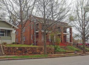 1425 S Quaker Ave in Tulsa, OK - Building Photo - Building Photo