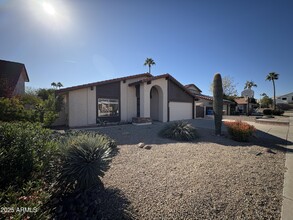 1809 E Crocus Dr in Phoenix, AZ - Building Photo - Building Photo