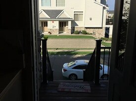 11215 Baltimore St NE in Blaine, MN - Building Photo