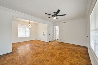 6104 S Villa Ave in Oklahoma City, OK - Building Photo - Building Photo