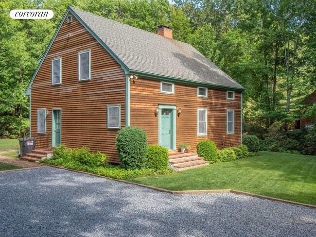 property at 65 Glenview Dr