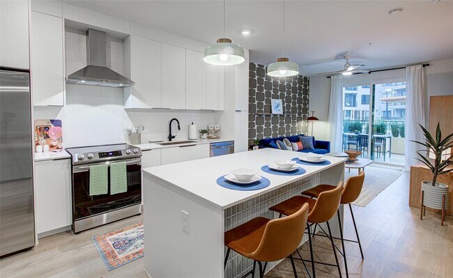 property at 1701 Simond Ave