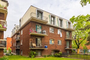 6353 Maurice-Duplessis Boul in Montréal, QC - Building Photo