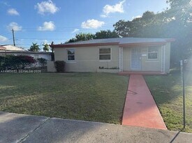 14620 Monroe St in Miami, FL - Building Photo