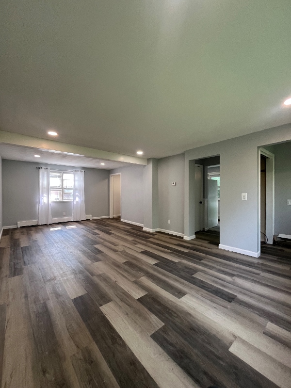 1555 Whitney Road East
