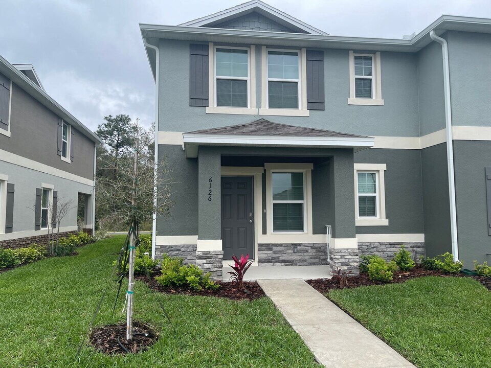 6126 Galloping Dr in Apopka, FL - Building Photo