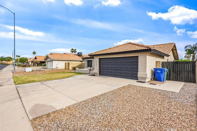 5531 E Elena Ave in Mesa, AZ - Building Photo - Building Photo