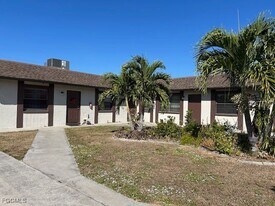 3805 SE 11th Ave in Cape Coral, FL - Building Photo