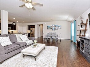 409 Landing Ln in Leander, TX - Building Photo - Building Photo