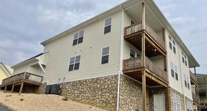 72 Windgate Cir in Fishersville, VA - Building Photo - Building Photo