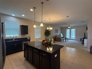 1841 Castleton Dr in St. Cloud, FL - Foto de edificio - Building Photo