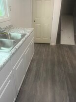 601 10th Ave in Midfield, AL - Building Photo