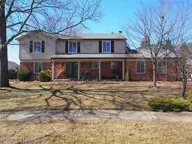 5837 Folkstone Dr in Troy, MI - Building Photo