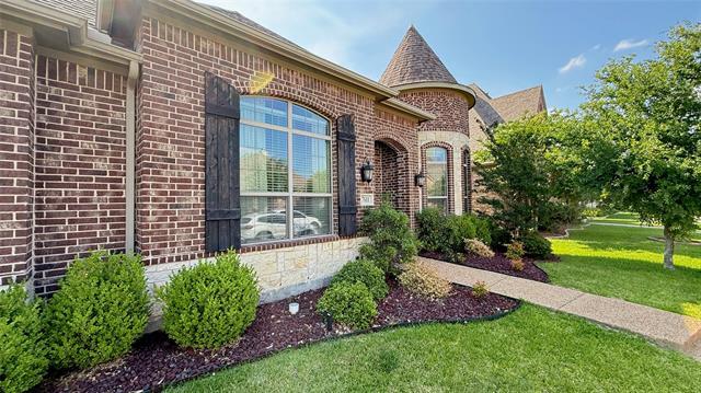 property at 7611 Ridgebluff Ln