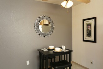 RIVER TERRACE in Sacramento, CA - Building Photo - Interior Photo