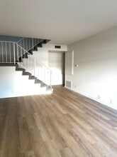 2207 Moss Ct in Thousand Oaks, CA - Building Photo - Building Photo