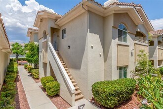 1500 Cardinal Peak Ln in Las Vegas, NV - Foto de edificio - Building Photo