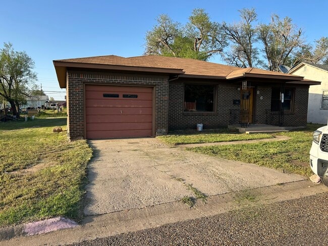 property at 806 Jackson St