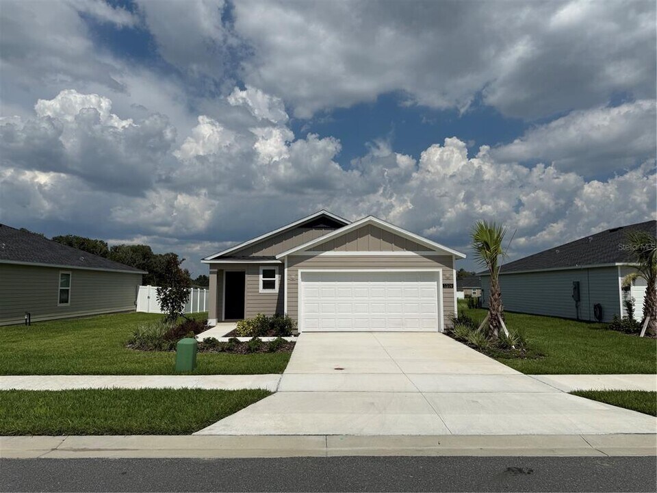 1209 NW 48th Terrace in Ocala, FL - Building Photo